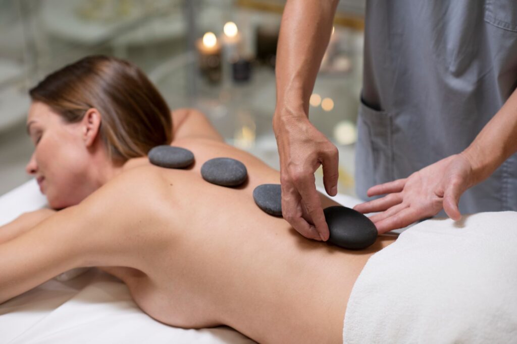 入冬暖身夯療法！岩盤浴40分鐘等同慢跑10公里？醫提醒：高血壓、心臟病族群須注意