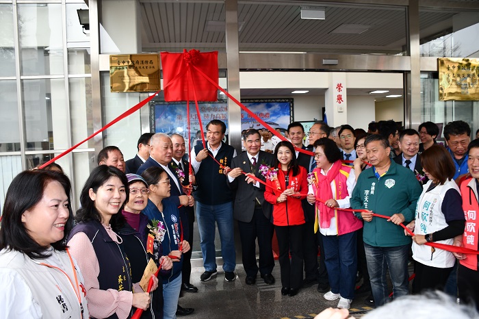 臺中市消防局第三救災救護大隊成立-赫力高級救護隊今日舉行揭牌儀式。（圖/台中市政府消防局 ）